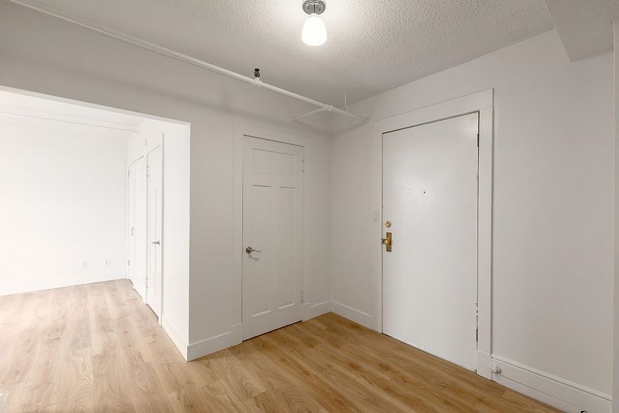 506 175 E Broadway
