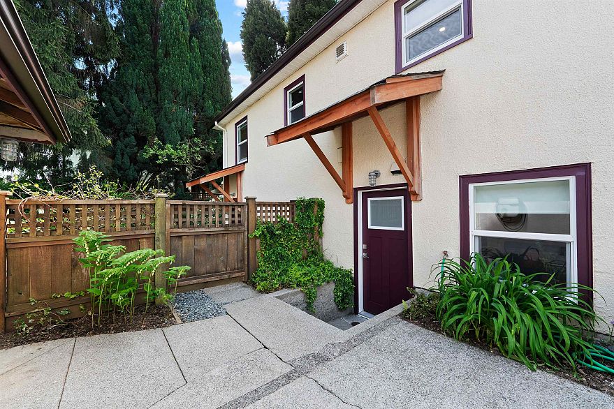 38 N Slocan Street