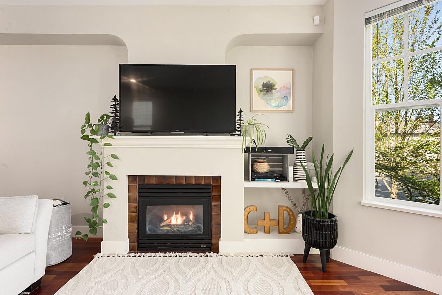 888 W 15th Avenue