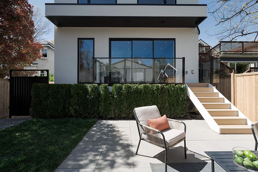 2258 Garden Drive