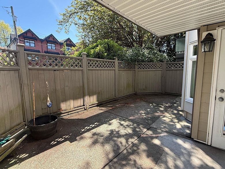 101 965 W 15TH AVENUE, Vancouver BC V5Z 1S1