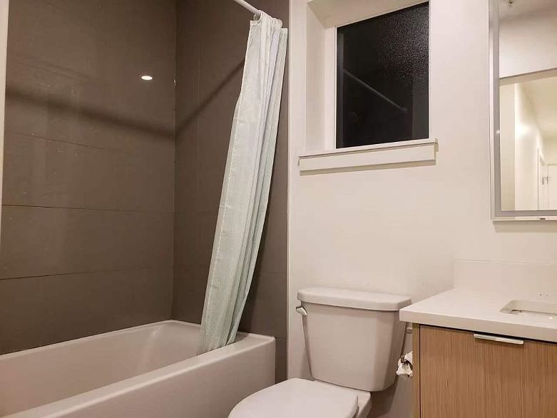 2666 DUKE STREET, Vancouver BC V5R 4S9