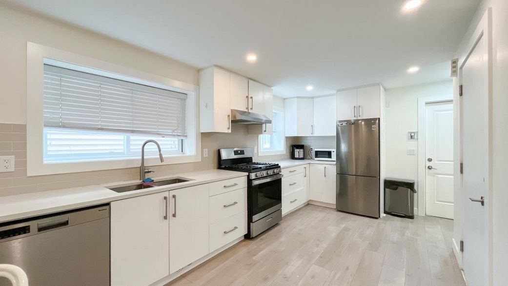 320 E 57th Avenue