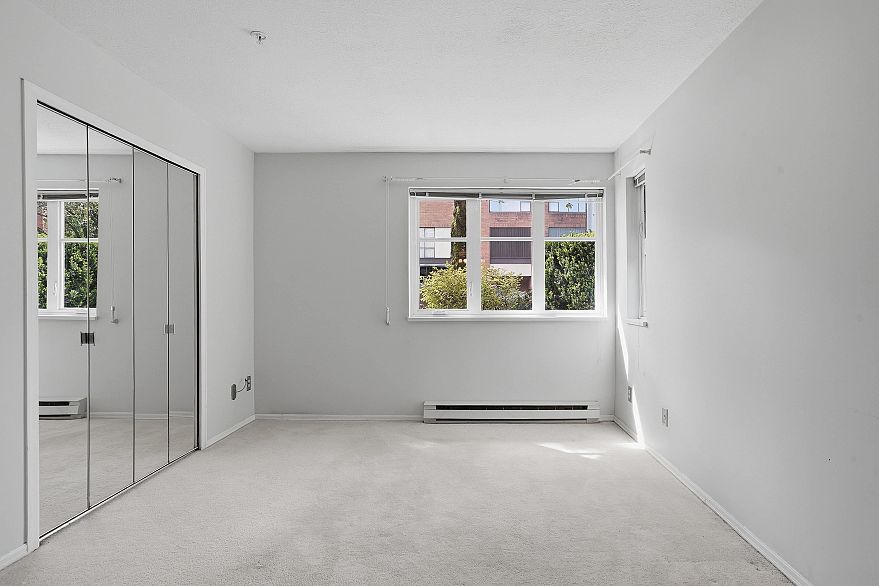 737 W 7th Avenue