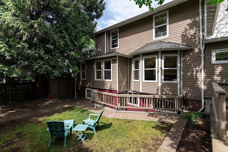 832 Salsbury Drive