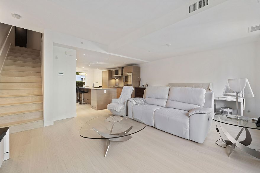 1512 Atlas Lane