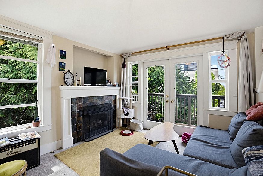 832 Salsbury Drive