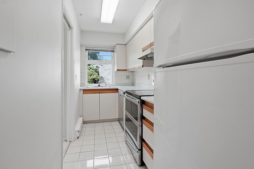 737 W 7th Avenue