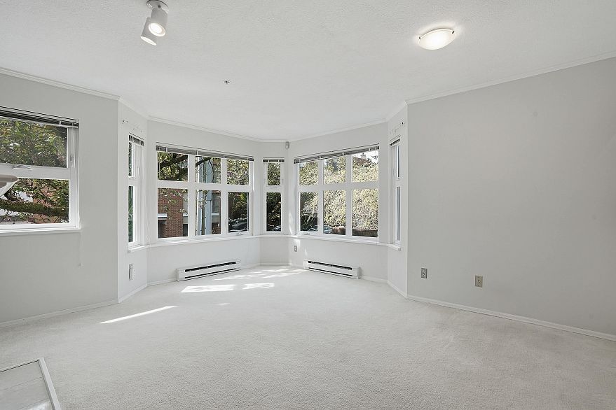 737 W 7th Avenue