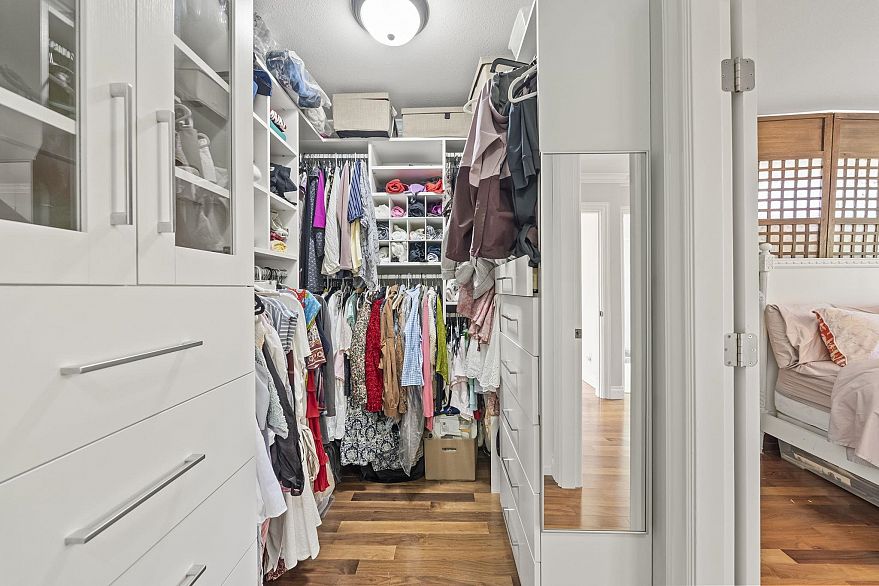 125 W 39th Avenue