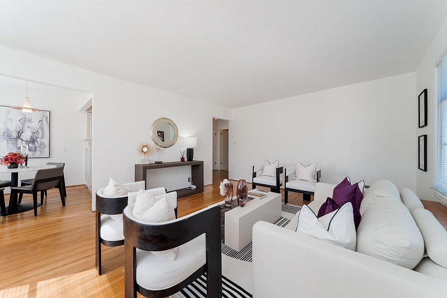 307 1565 Burnaby Street