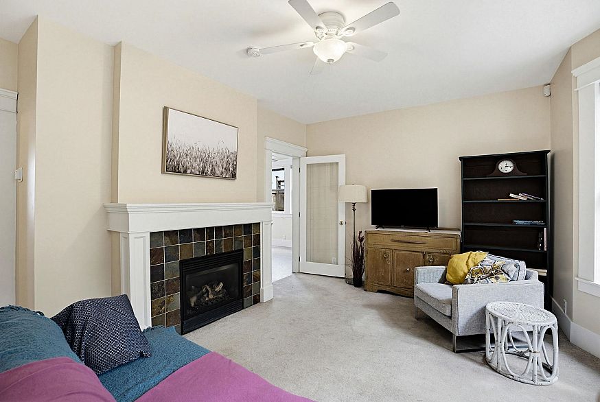 832 Salsbury Drive