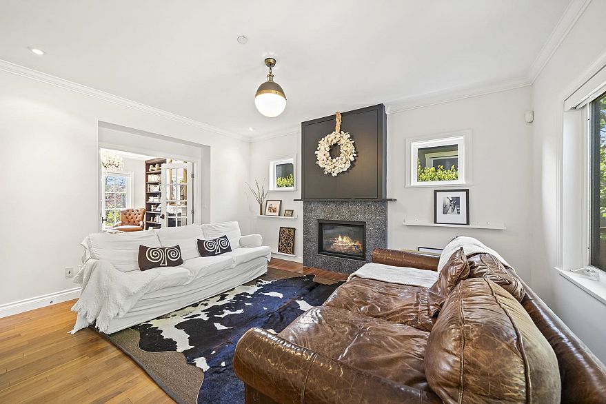125 W 39th Avenue