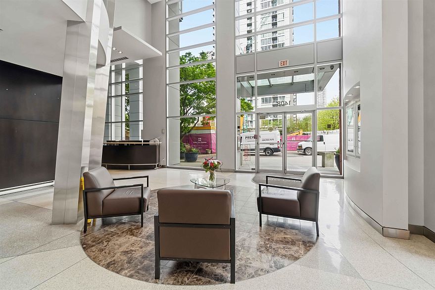908 1408 Strathmore Mews