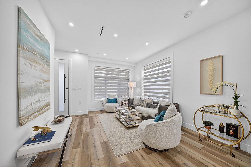 514 W 60th Avenue