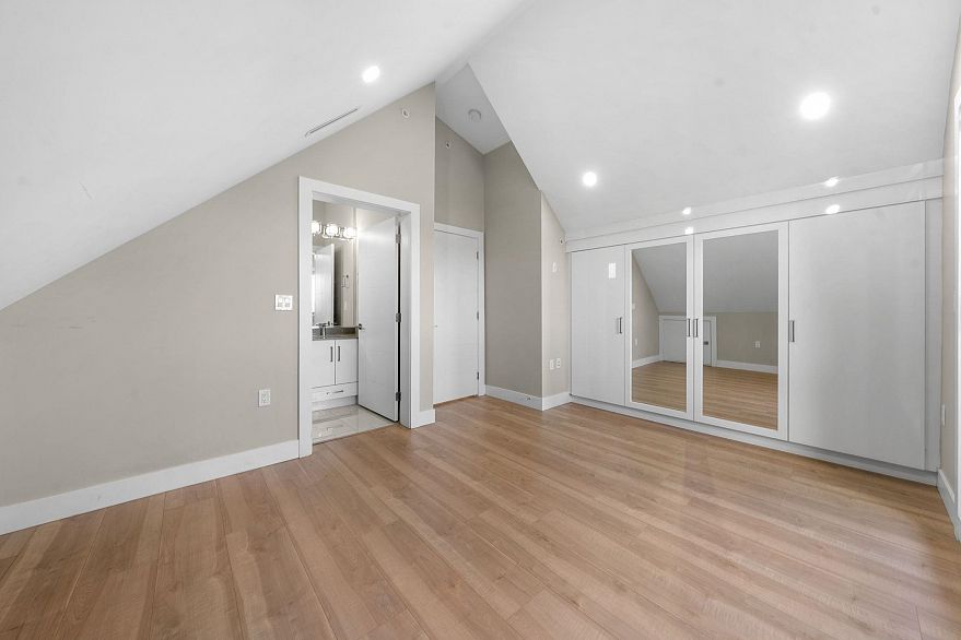 6692 Nanaimo Street