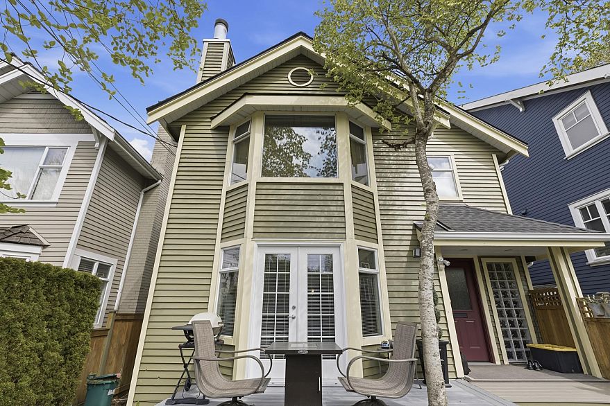 31 W 15th Avenue
