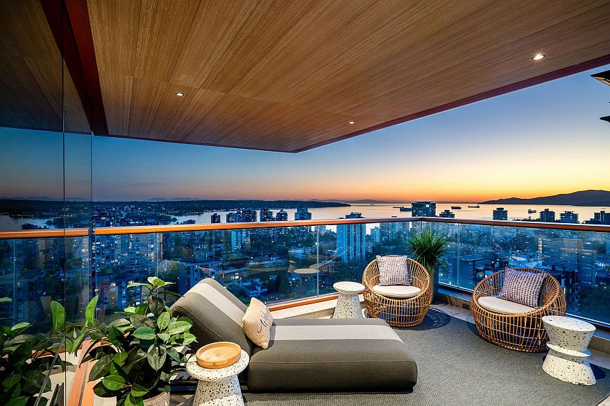 2901 1408 Robson Street