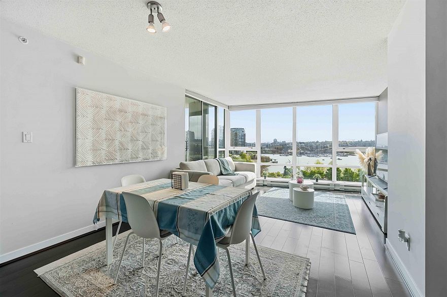 908 1408 Strathmore Mews