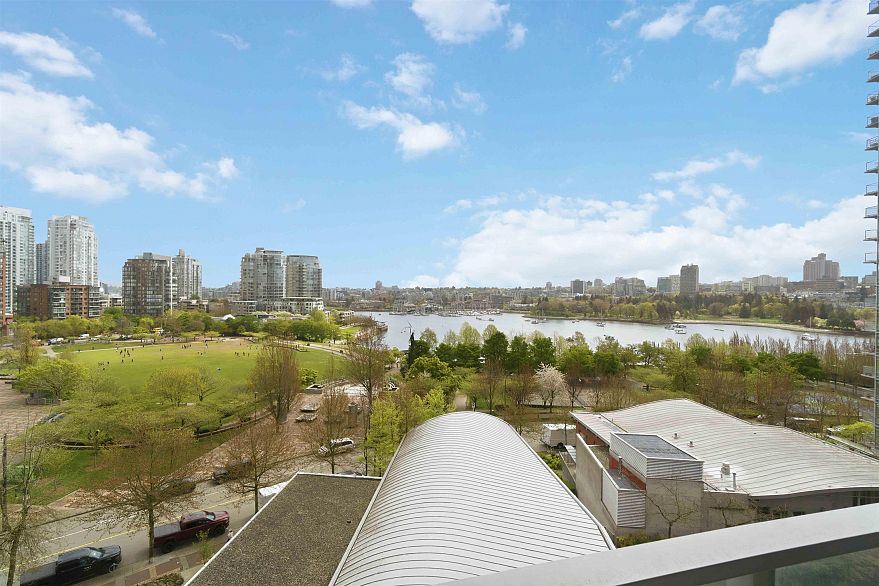 908 1408 Strathmore Mews