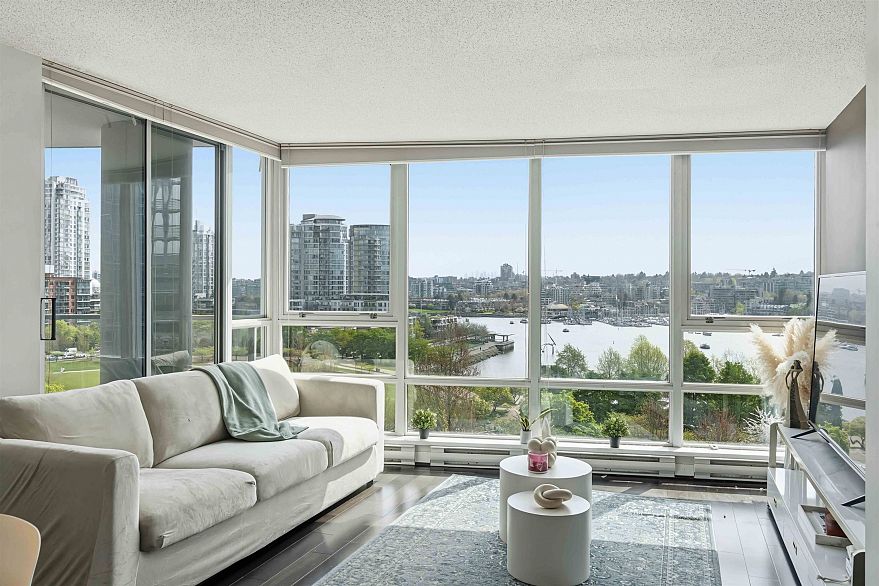 908 1408 Strathmore Mews