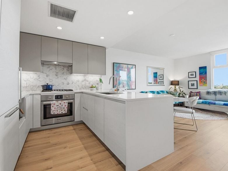 1304 8188 Fraser Street