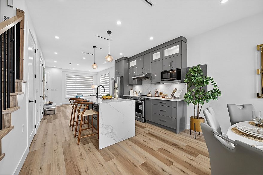 514 W 60th Avenue