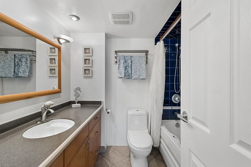 303 1508 Mariner Walk
