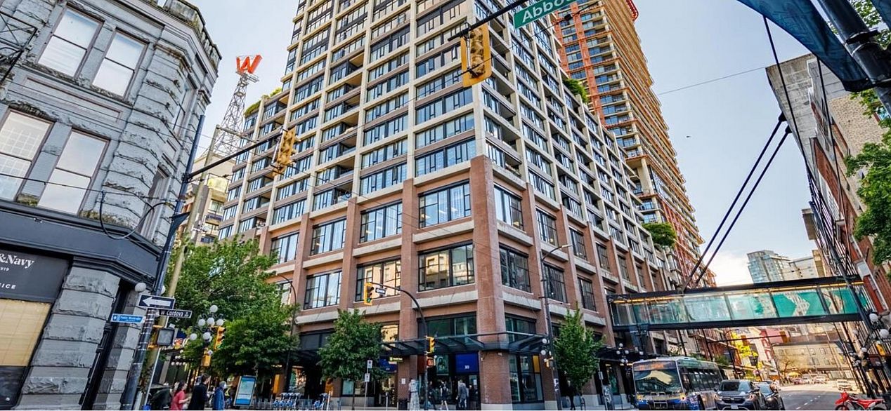1506 108 W Cordova Street