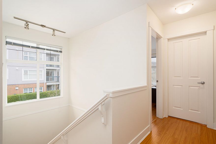 968 Westbury Walk