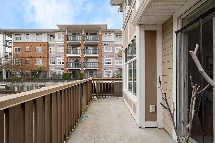 968 Westbury Walk