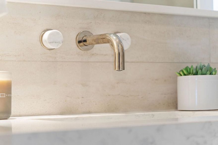 1145 W 33rd Avenue