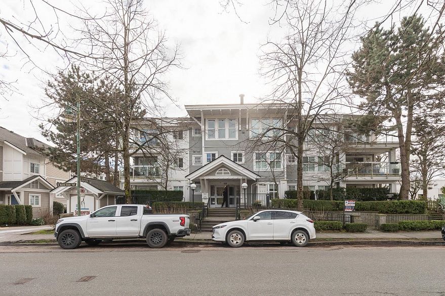 107 3038 E Kent Avenue South