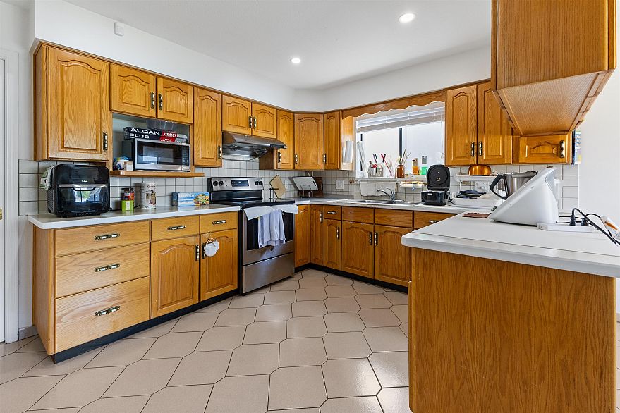 189 W 46th Avenue
