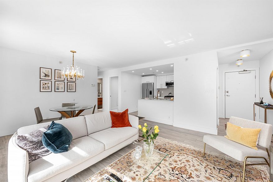 1008 198 Aquarius Mews