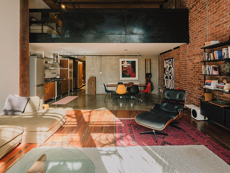 87 E Cordova Street