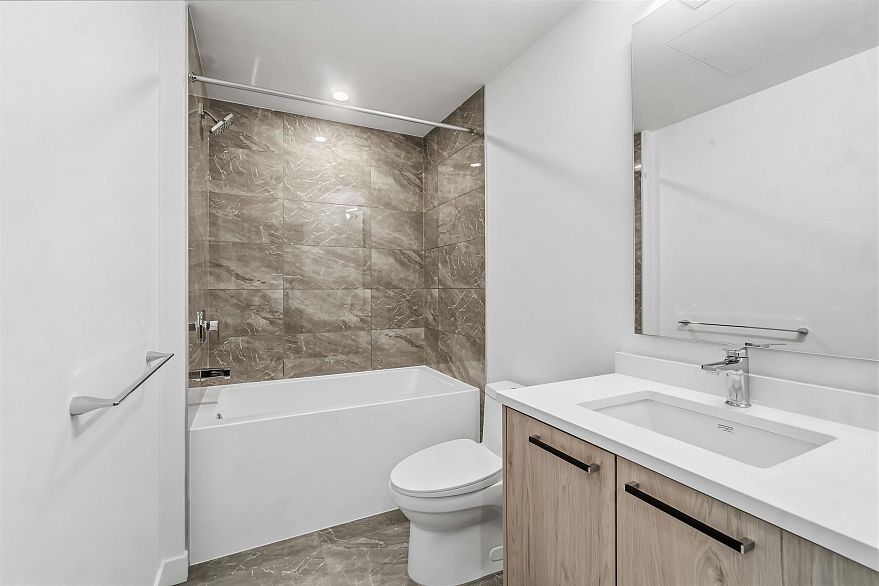 310 6859 Cambie Street