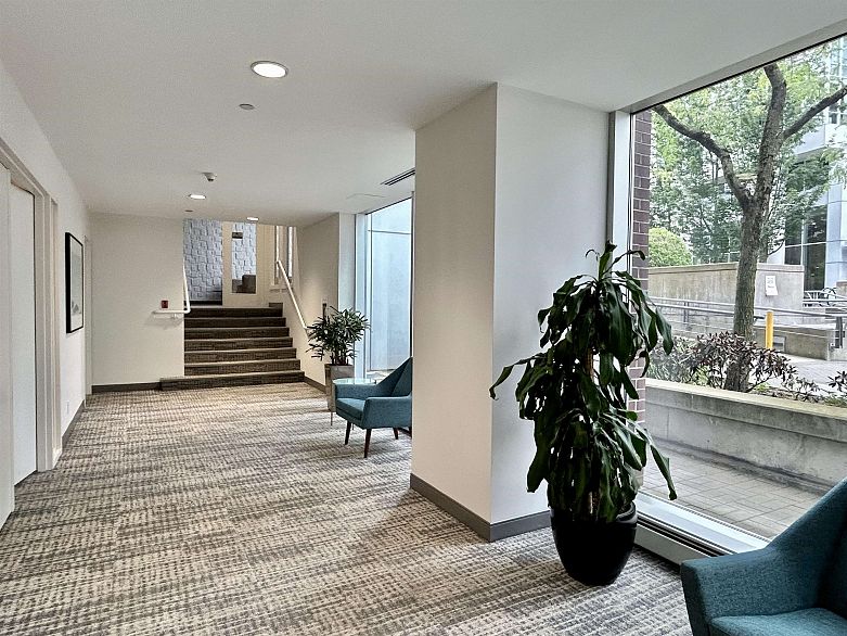 1008 198 Aquarius Mews