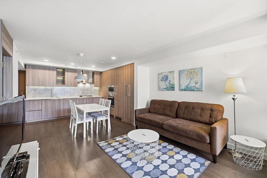 807 455 SW Marine Drive