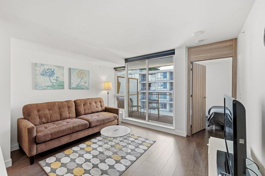 807 455 SW Marine Drive