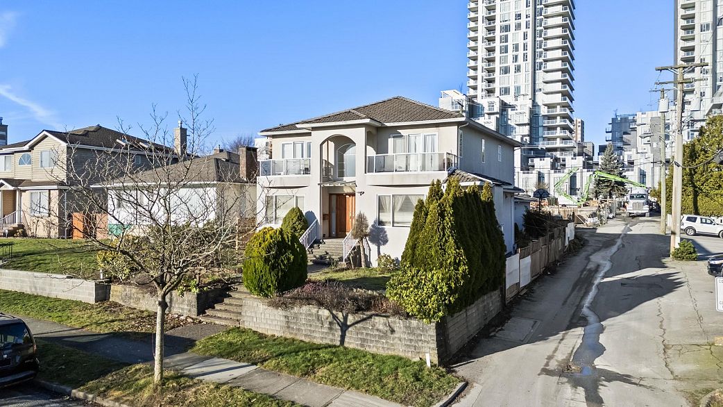 515 W 60th Avenue