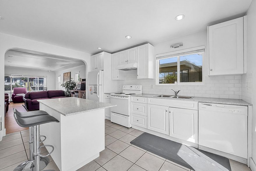 1036 Nootka Street