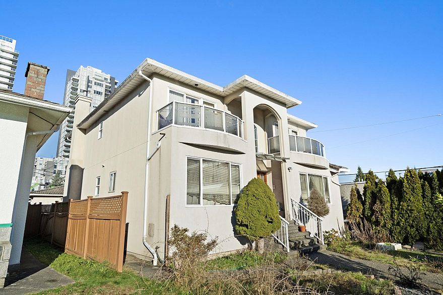 515 W 60th Avenue