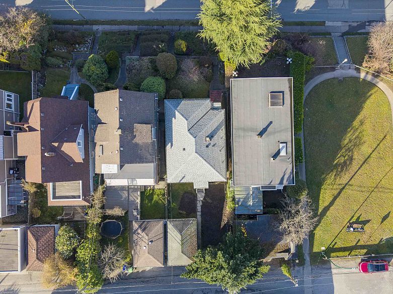 3910 W 10th Avenue