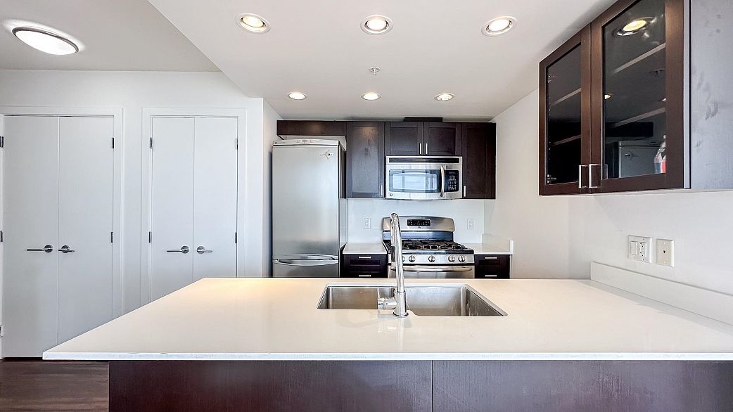 1107 4815 Eldorado Mews