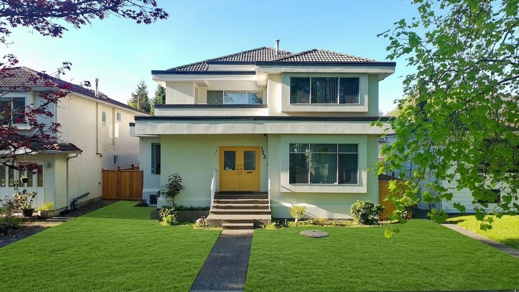 123 E 45th Avenue