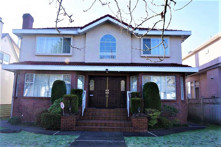 122 W 43rd Avenue
