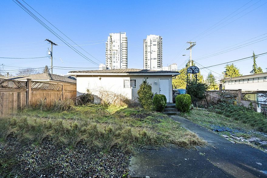 515 W 60th Avenue