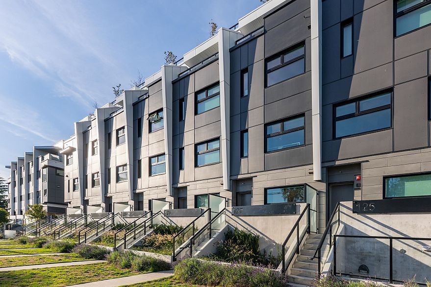135 W 41st Avenue