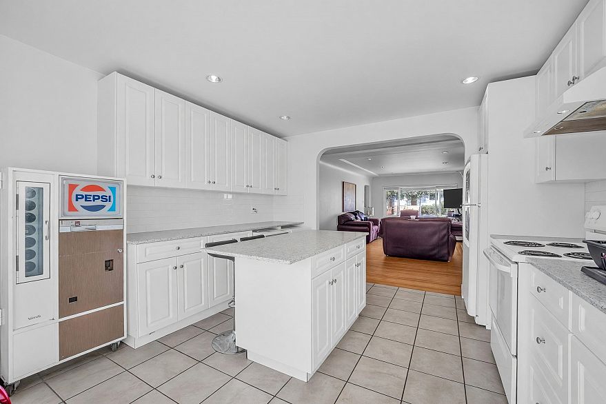 1036 Nootka Street